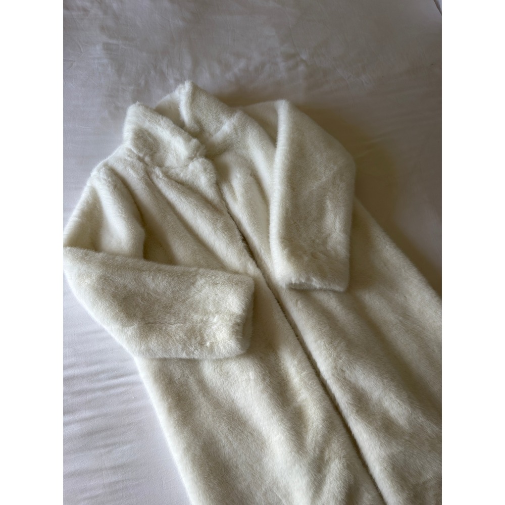Sister Party White Faux‎ Fur Long Coat Women Small Plush Winter Jacket Luxury